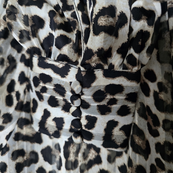H&M Black and Cream Leopard Print Blouse - Picture 4 of 5